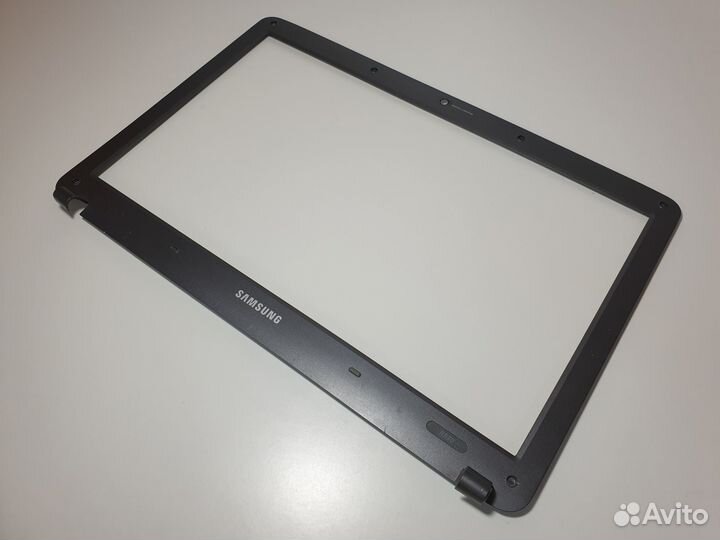 Рамка матрицы ноутбука Samsung R530