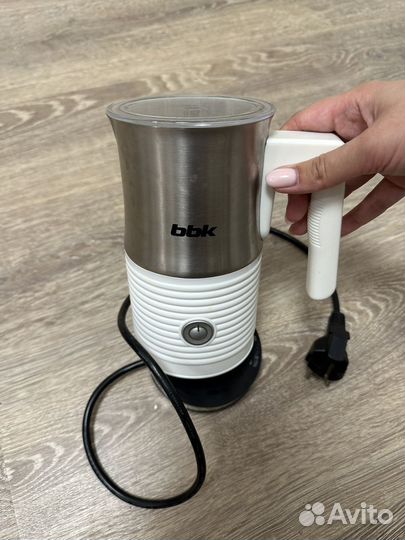 Взбиватель молока