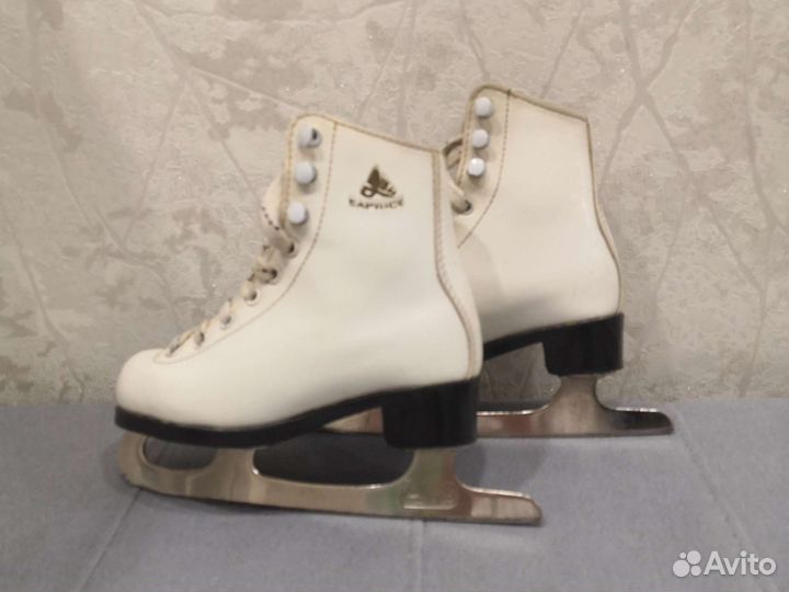 Коньки фигурные для девочки 27 р