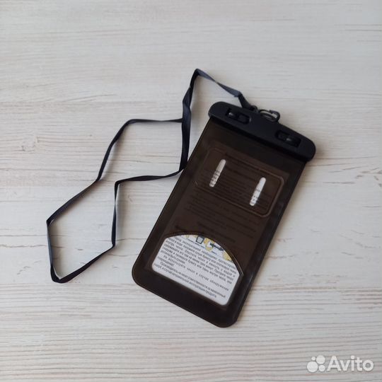 Водонепроницаемый чехол для телефона