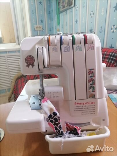 Оверлок Merrylock 005