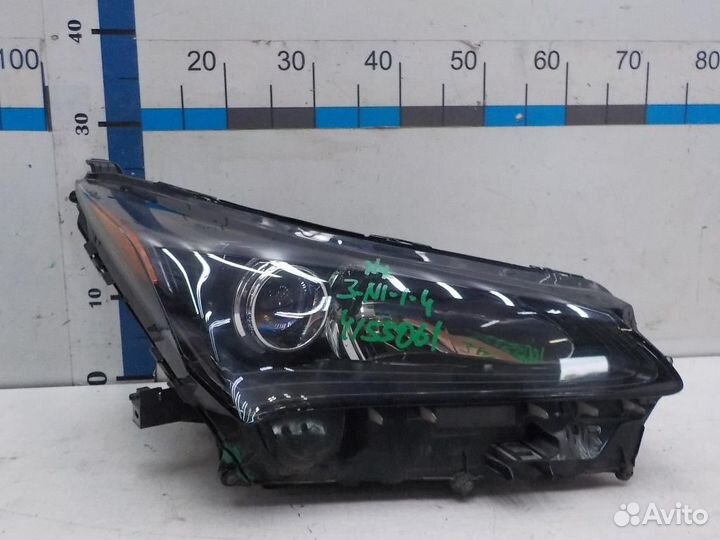 Фара правая Lexus NX200/NX200t/NX300/NX300h