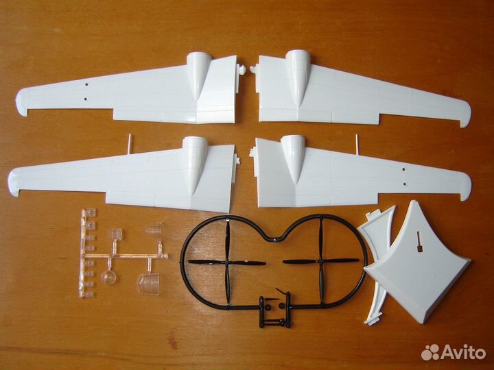 Сборная модель самолета Бе-6 VEB plasticart ГДР 1
