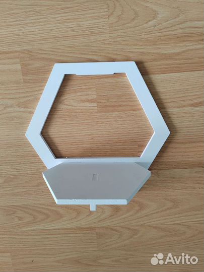 Полочка настенная