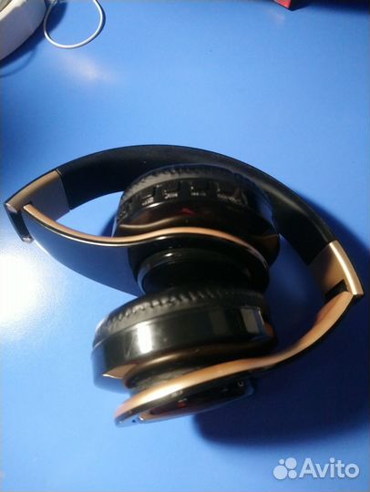 Беспроводные наушники