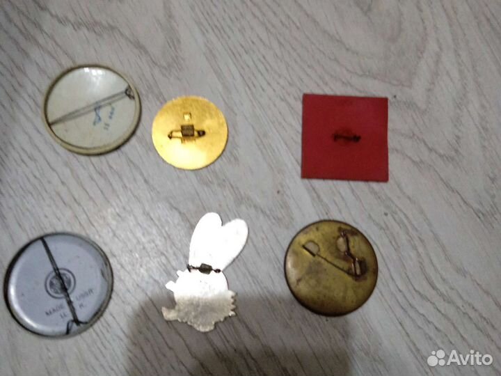 Значки Ну погоди