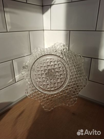 Ваза для фруктов на ножке стекло