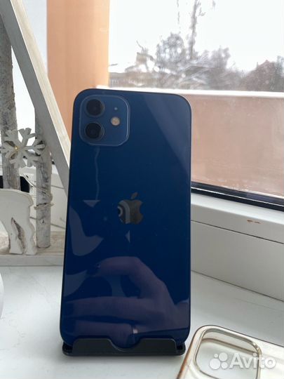 iPhone 12, 64 ГБ