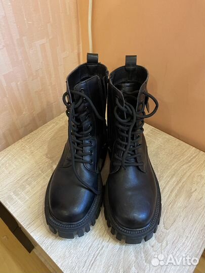 Ботинки женские