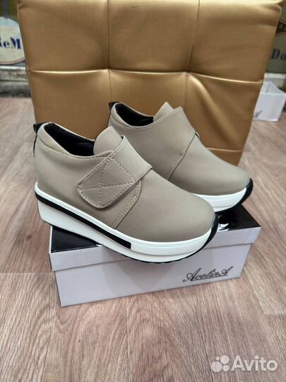 Женские кеды бежевые