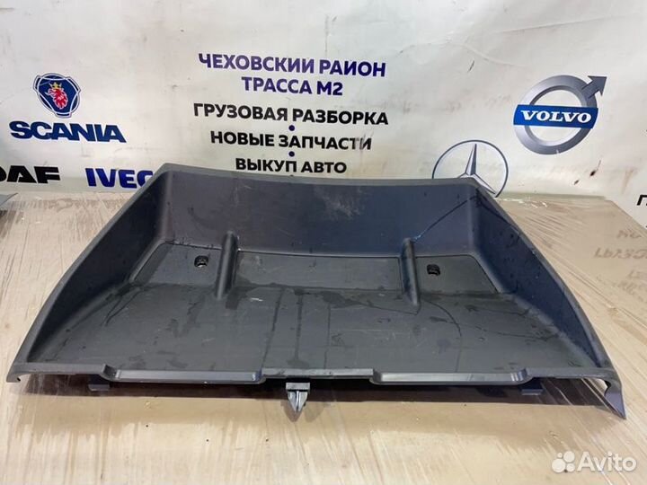 Панель кабины Mercedes-Benz