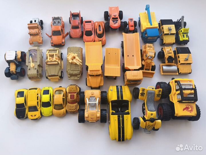 Машинки металлические