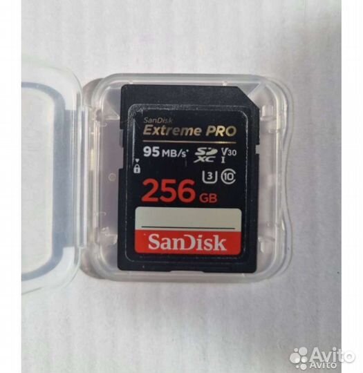 3 карты памяти sdxc