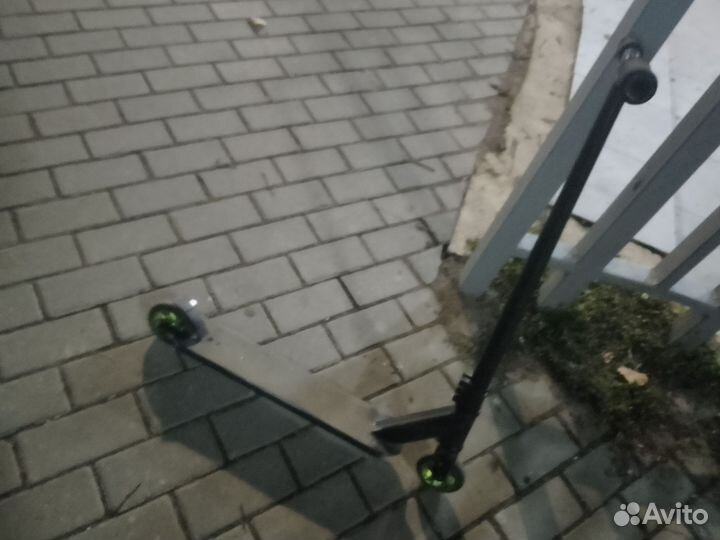 Самокат трюкавой