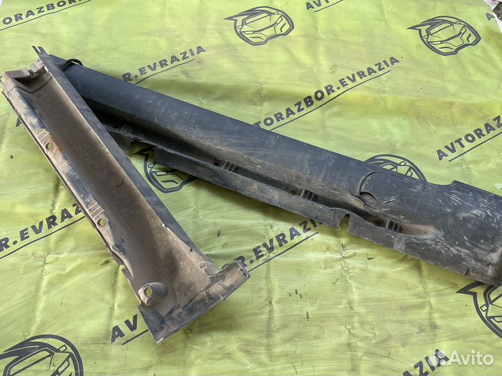 Накладка на порог наружная Volvo S60