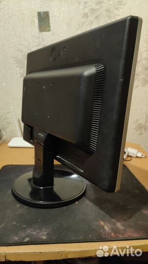 Монитор LG flatron w1942s