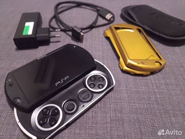 Sony PSP GO