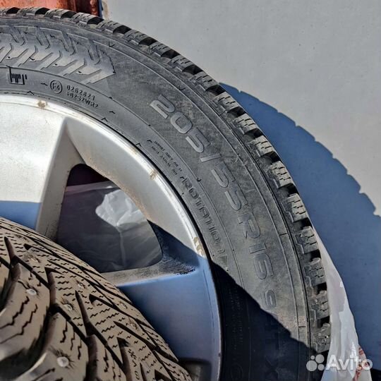 Nokian Tyres Hakkapeliitta 8 205/55 R16