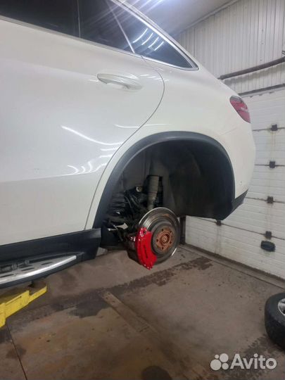 Металлические накладки на суппорта мерседес амг