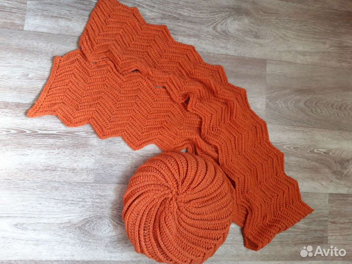 Шапка и шарф женский новый комплект