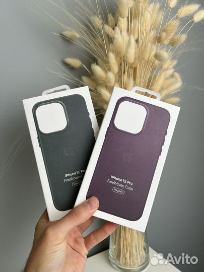 Чехол на iPhone 15 pro finewoven case