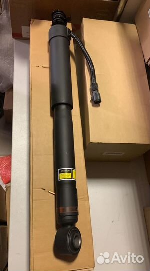 Задний электронный амортизатор Lexus GX470