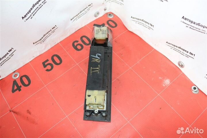 Блок управления стеклоподъемниками Toyota Hilux