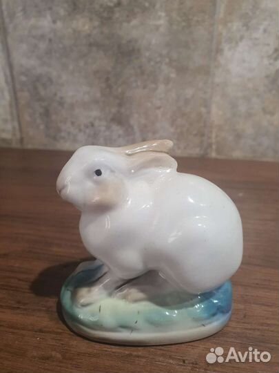 Фарфоровая статуэтка.Старая Гжель.Заяц.ссср