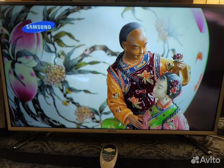 Телевизор Samsung SMART tv 32