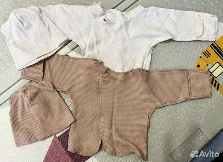 Одежда для девочки пакетом 0-3 месяца