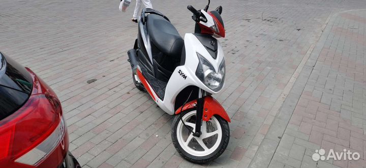 Скутер sym jet 4