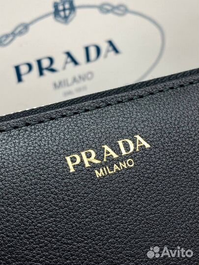 Кошелек мужской Prada кожаный