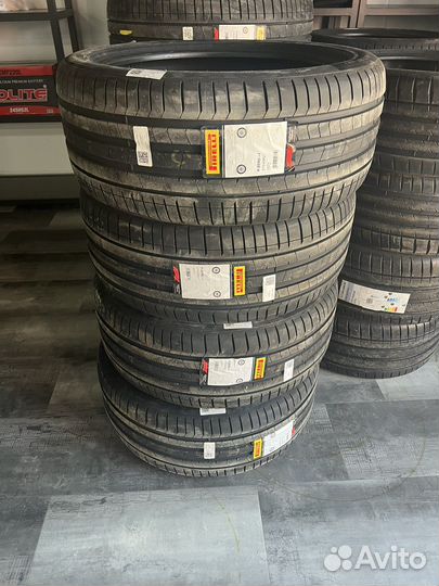 Pirelli P Zero 275/40 R21 и 315/35 R21 107Y