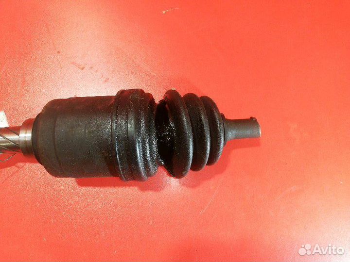 Шрус внутренний передний левый Nissan Cube AZ10