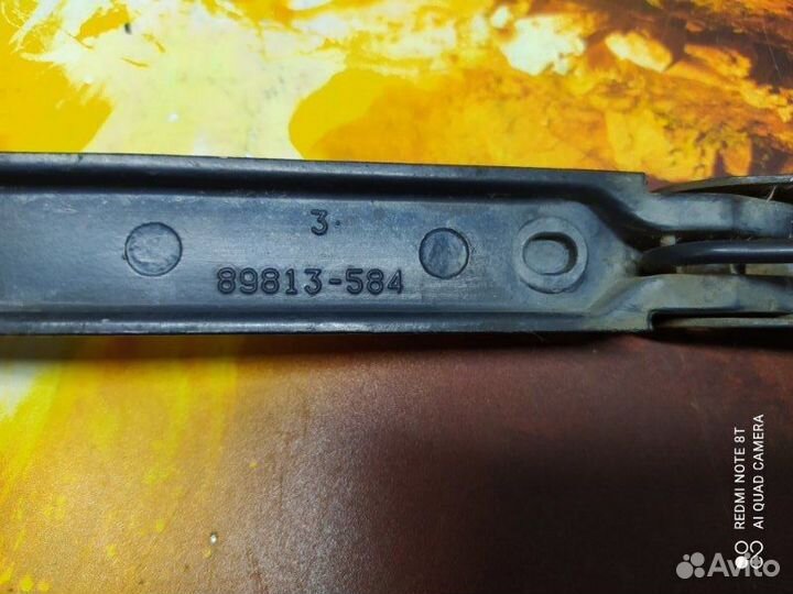 Поводок стеклоочистителя Mazda Tribute