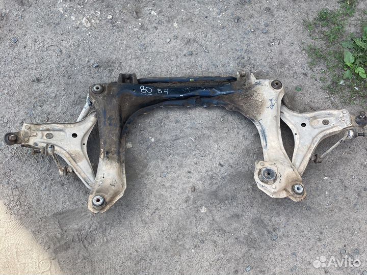 Подрамник ауди 80 б4