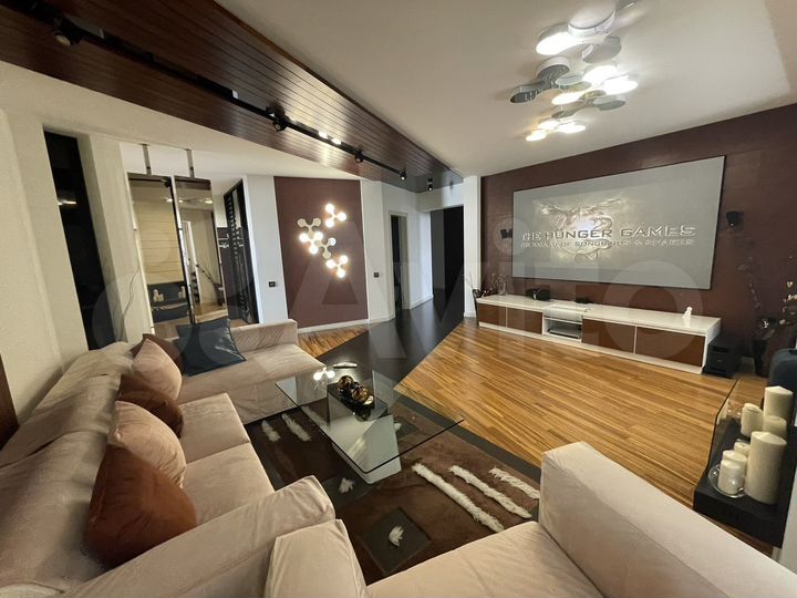 4-к. квартира, 182 м², 5/9 эт.