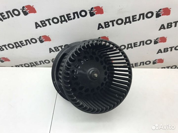 Моторчик печки Luzar LFH2027 Peugeot 207