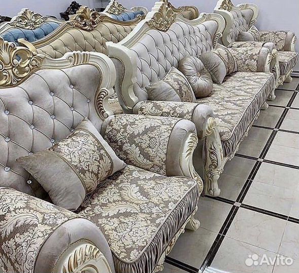Диван и два кресла комплект