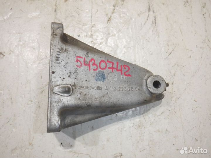 Кронштейн двигателя A1132232804