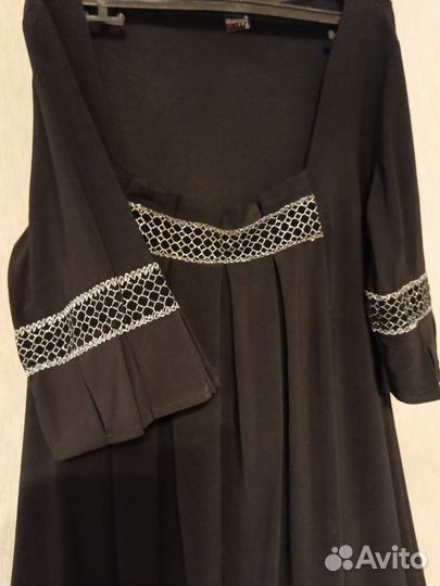 Нарядное женское платье