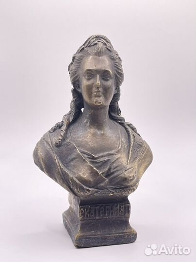 Бюст Екатерина бронза