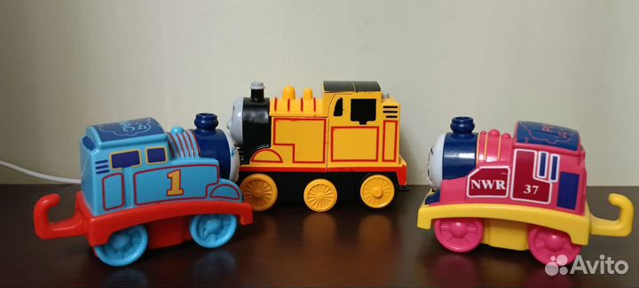 Паровозики Томас и Роузи музыкальные
