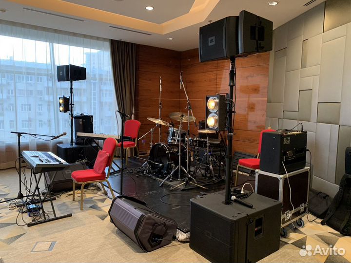 Прокат звукового оборудования, Бэклай