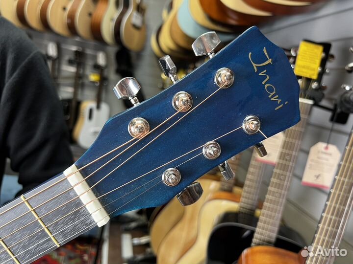 Акустическая гитара