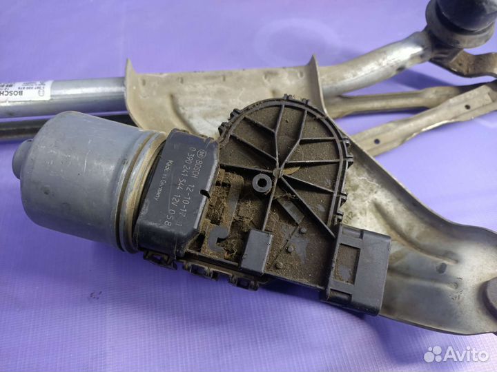 Трапеция стеклоочистителя LADA Largus