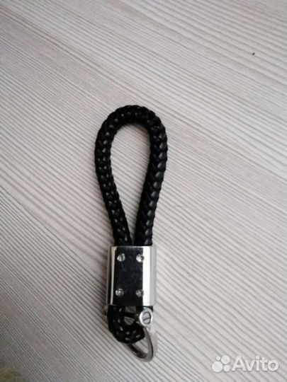 Брелок на ключи opel