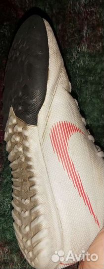 Бутсы футбольные