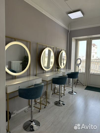 Аренда рабочего места мастера-бровиста, визажиста