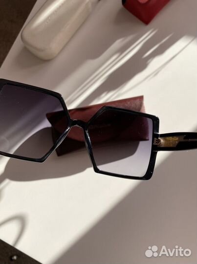 Солнечные очки новые